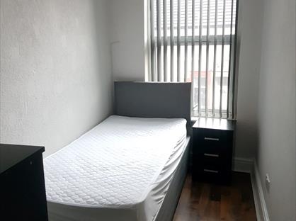 Room in a Shared House, Anfield Road, L4