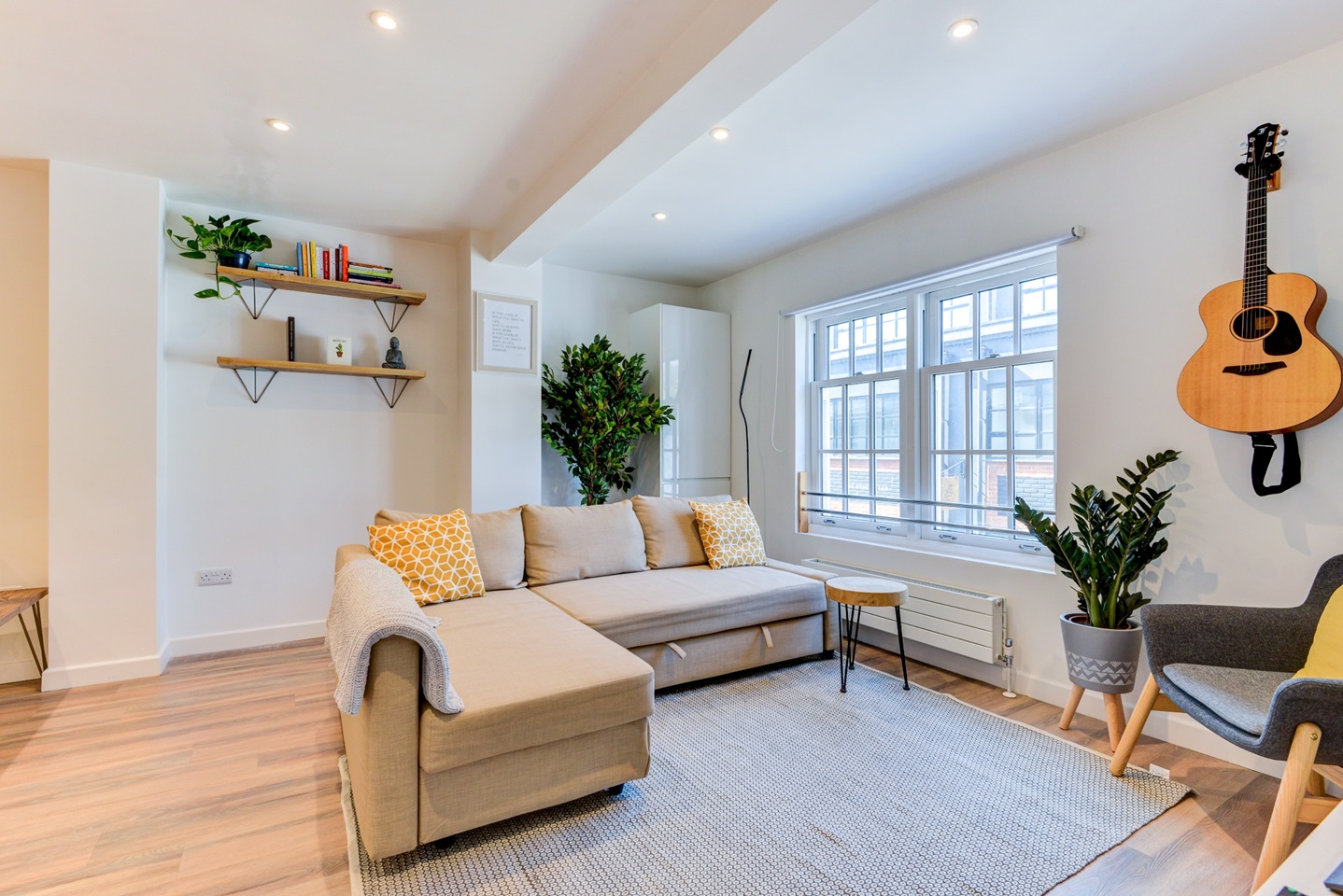 2 Bed Flat, Vine Street, BN1