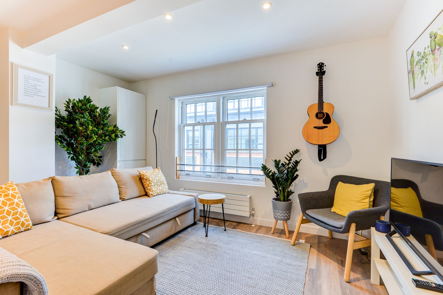 2 Bed Flat, Vine Street, BN1 photo 2