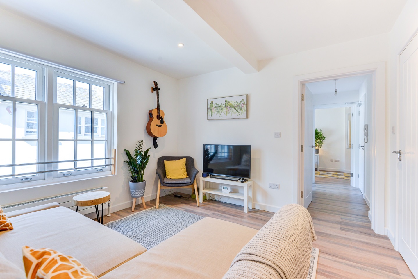 2 Bed Flat, Vine Street, BN1 photo 3