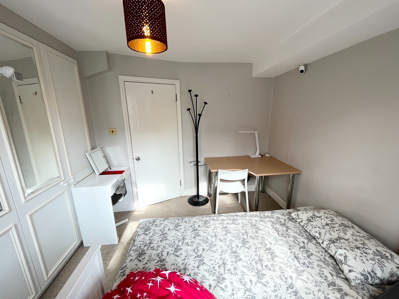 London 3 Bed Terraced House, Henfield Road, SW19 To Rent Now for £3,200.00 p/m