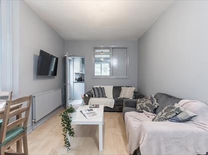 5 Bed Terraced House, Doggett Road, SE6