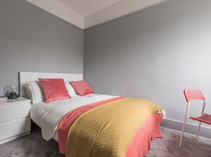 5 Bed Terraced House, Doggett Road, SE6