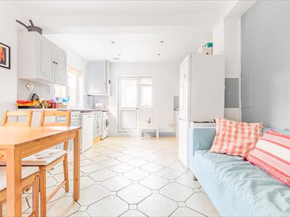 6 Bed Terraced House, Scrubs Lane, NW10