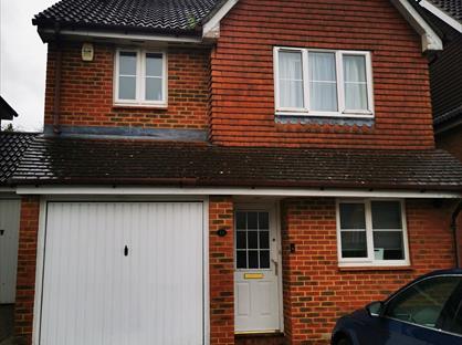 3 Bed Semi-Detached House, Jessett Drive, GU52