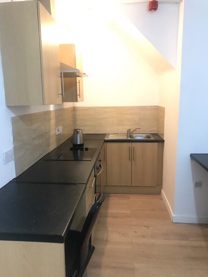 Leicester 1 Bed Flat, Narborough Road, LE3 To Rent Now for £600.00 p/m