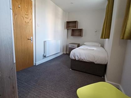 Bedsit, Foley Street, W1W