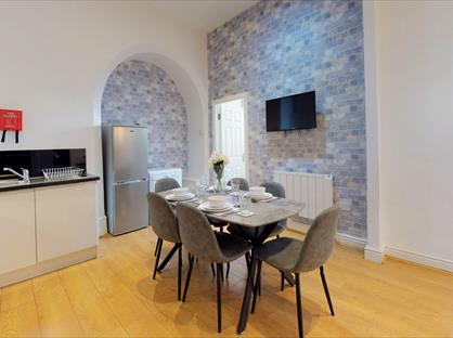 4 Bed Flat, Trueman Street, L3