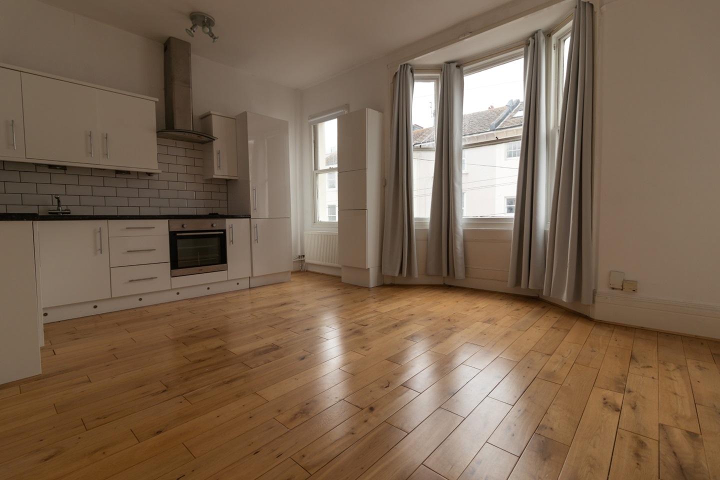 1 Bed Flat, Buckingham Street, BN1
