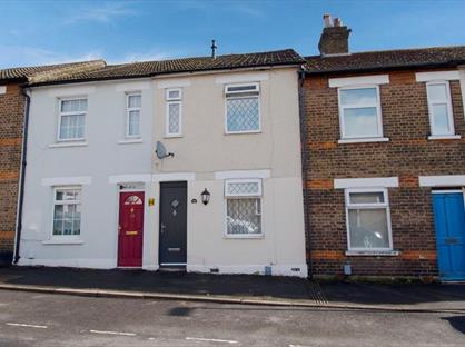 3 Bed Terraced House, Ebury Road, WD17