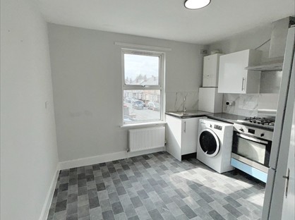 1 Bed Flat, Beresford Road, RG30