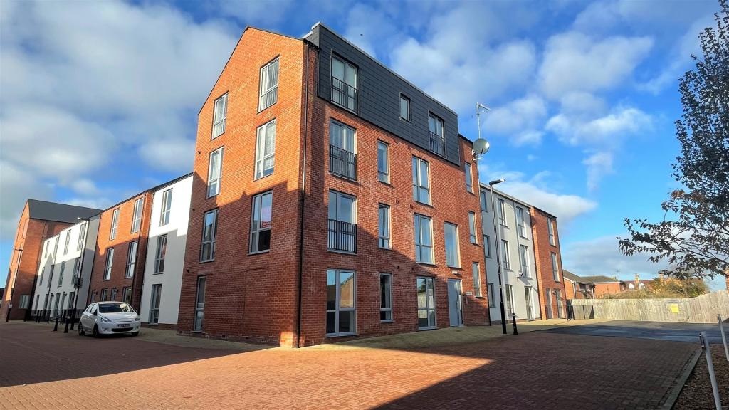 Bourne - 2 Bed Flat, Ridge House, PE10 - To Rent Now for £850.00 p/m