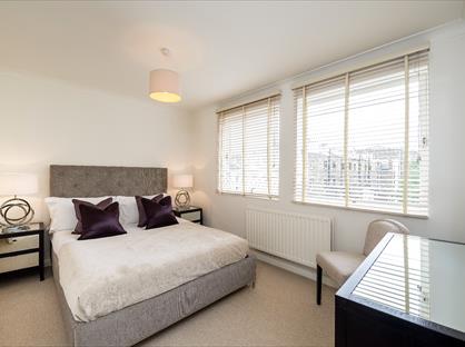 3 Bed Flat, King Street, W6