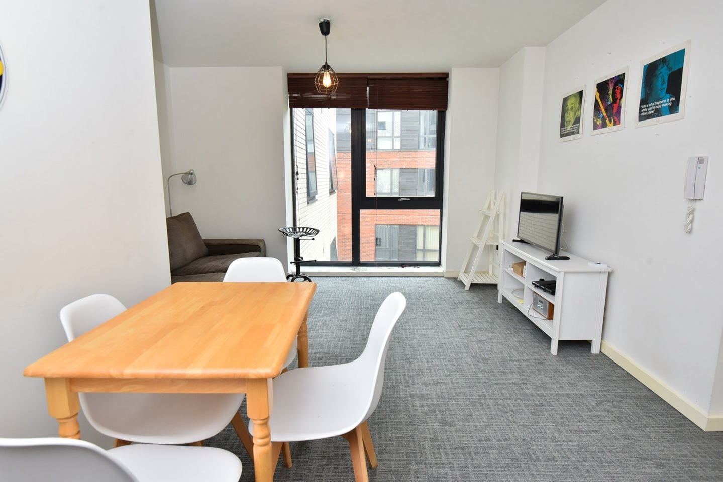 Manchester - 2 Bed Flat, High Street, M4 - To Rent Now for £1,300.00 p/m