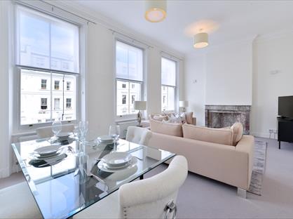 2 Bed Flat, Lexham Gardens, W8