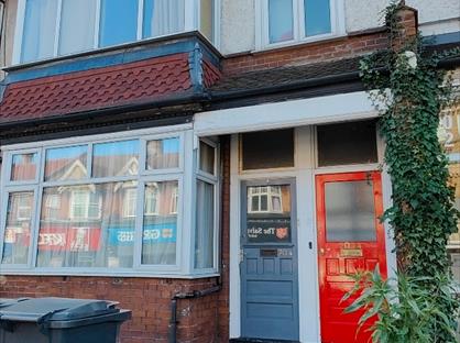 3 Bed Flat, Lower Addiscombe Road, CR0