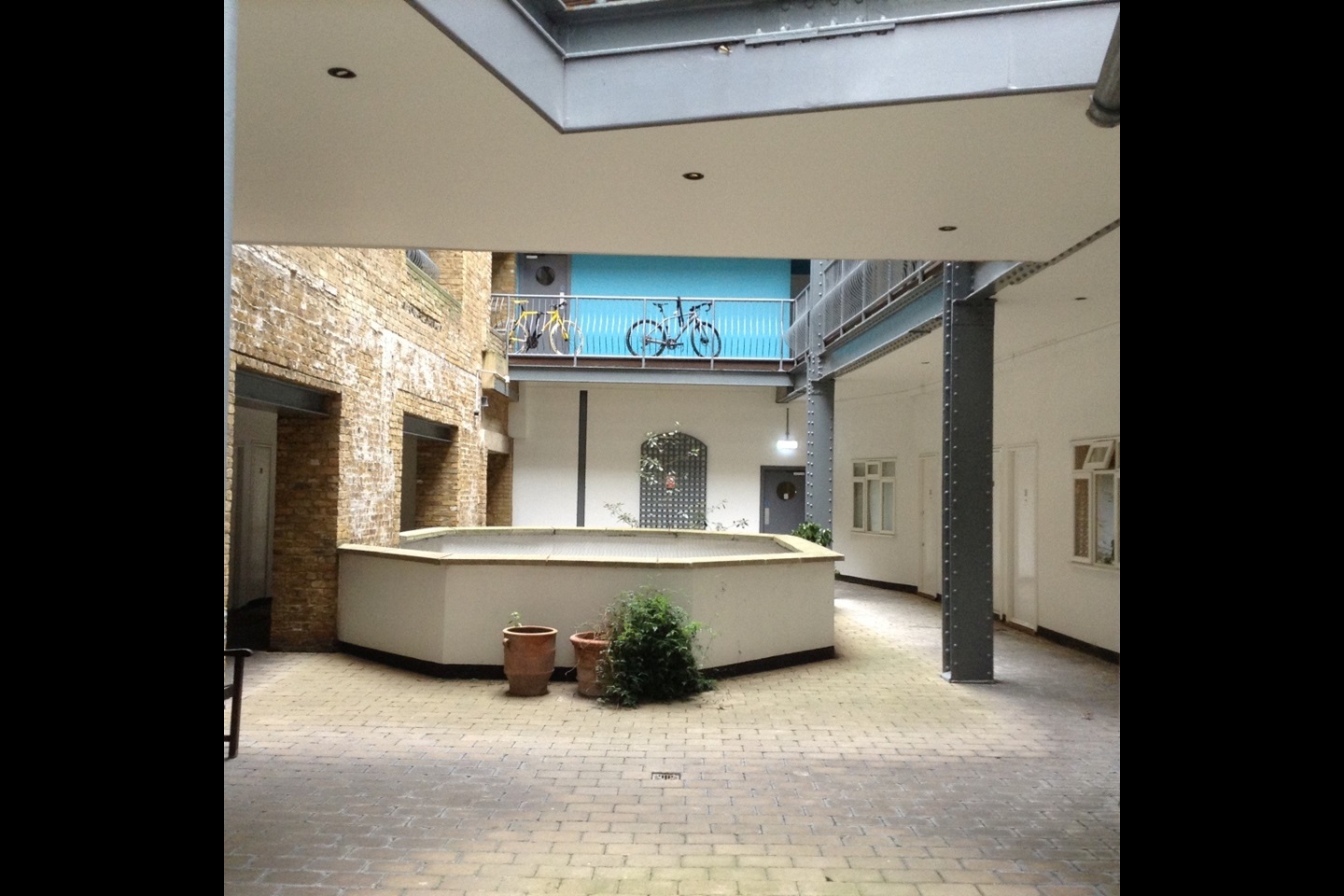 2 Bed Flat, Chandlery House, E1 photo 2