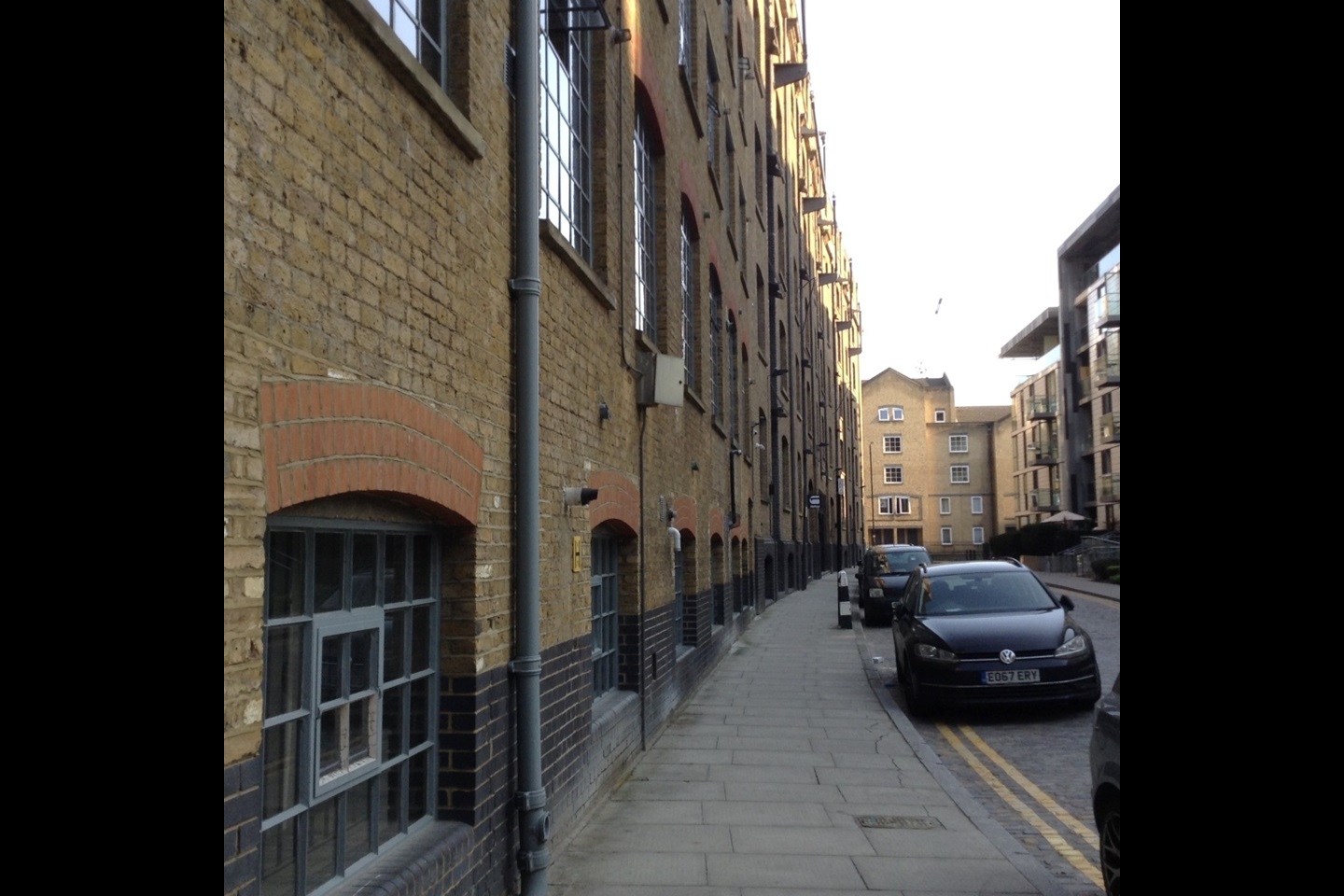 2 Bed Flat, Chandlery House, E1 photo 4