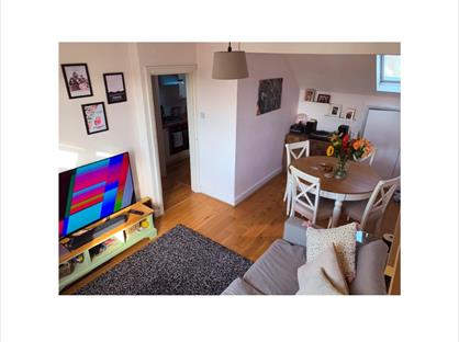 1 Bed Flat, Earlsfield Road, SW18