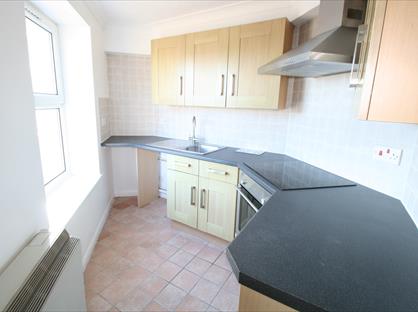 1 Bed Flat, Marina Point, CO15
