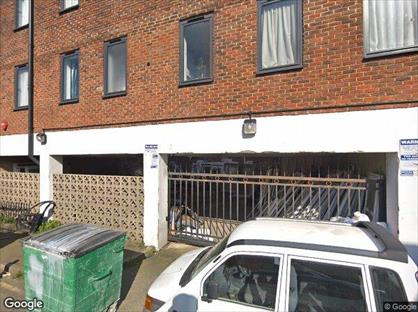 Studio Flat, Triminious House, HA8