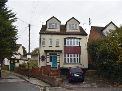 2 Bed Flat, Toledo Road, SS1