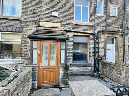 2 Bed Terraced House, Wakefield Road, HD6