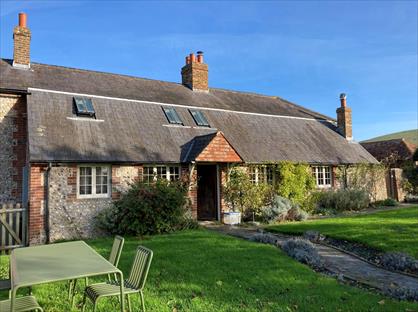3 Bed Detached House, Littledene, BN8