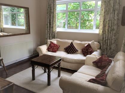 2 Bed Semi-Detached House, Arterberry Road, SW20