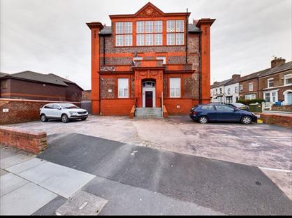 2 Bed Flat, Wellington Street, L19