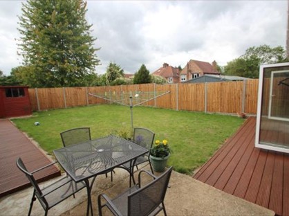 3 Bed Bungalow, Walford Road, UB8