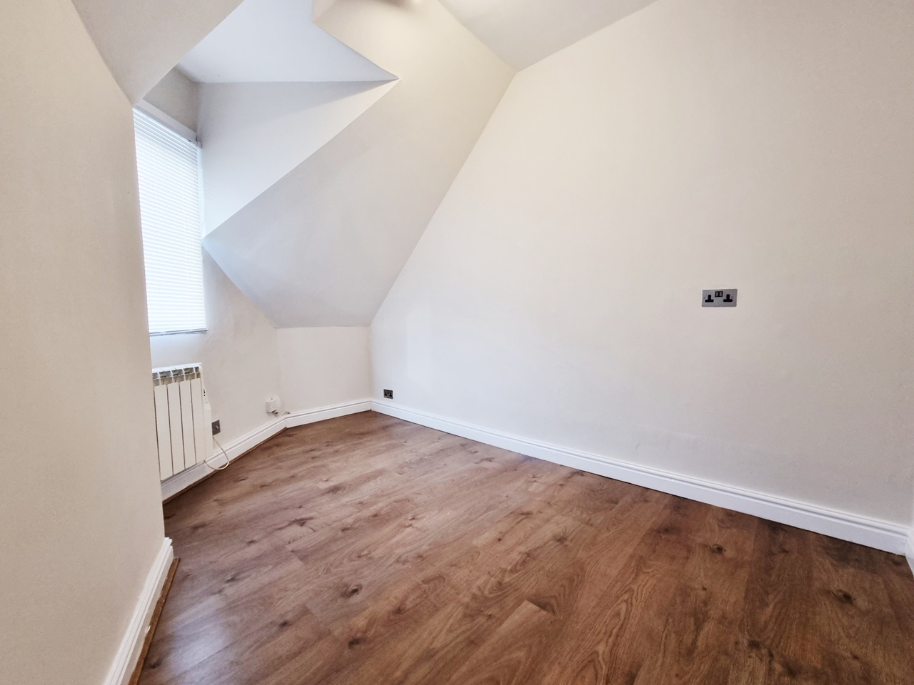 Additional image 4 of 1 Bed Flat, Erleigh Road, RG1, N1 7GU