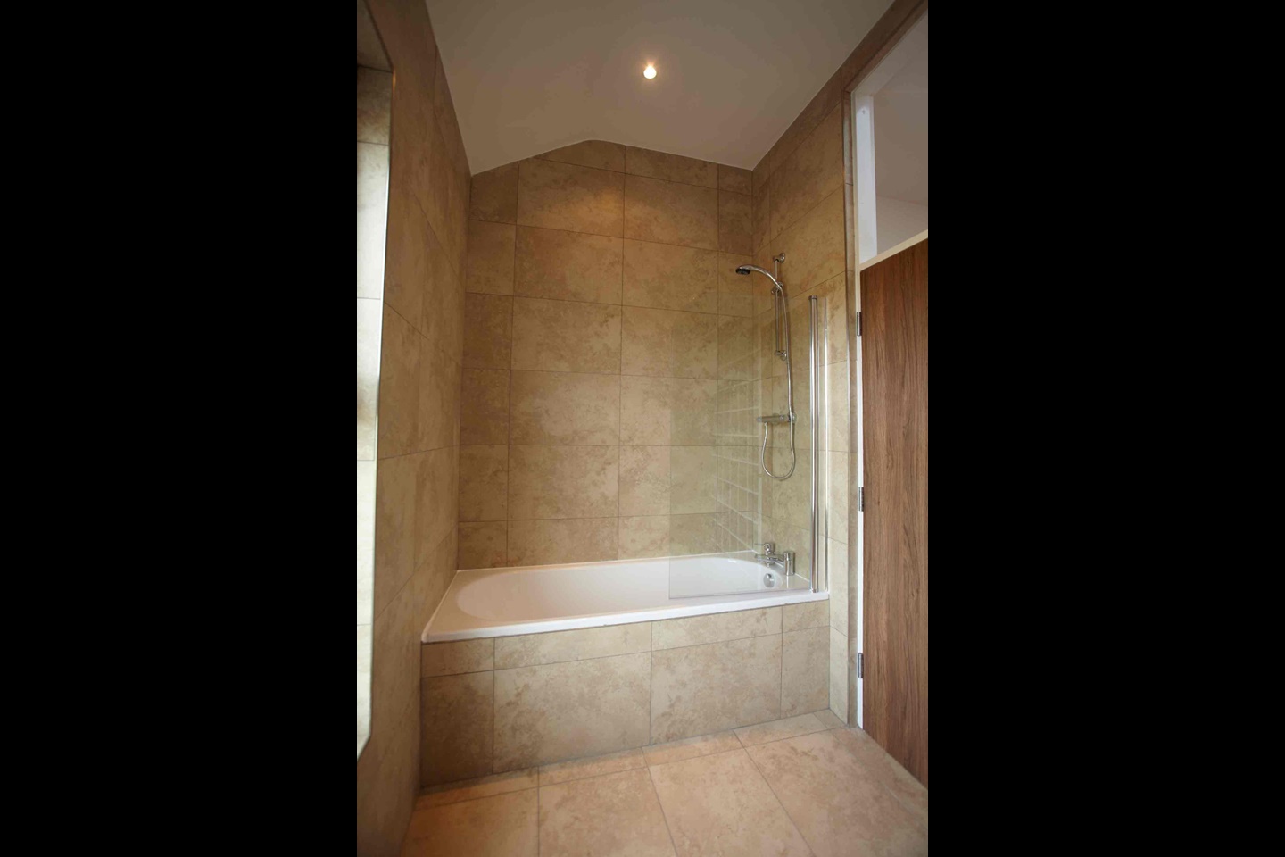 Additional image 6 of 1 Bed Flat, Artisan View, S8, N1 7GU