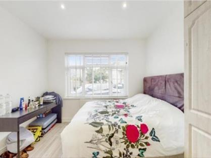 Room in a Shared House, Twickenham Gardens, UB6