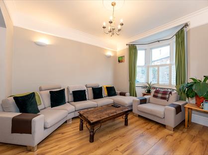 5 Bed Terraced House, Bective Road, SW15