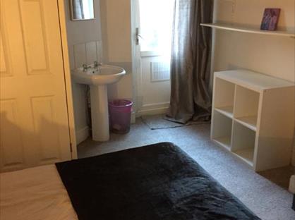 Room in a Shared House, Herbert Grove, SS1