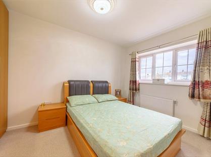 3 Bed Terraced House, Marunden Green, SL2