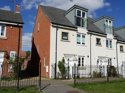 3 Bed End Terrace, Sinclair Drive, RG21