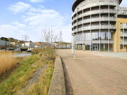 Studio Flat, Ballantyne Drive, CO2