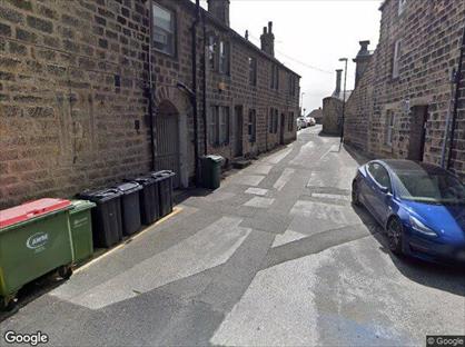 1 Bed Flat, The Green, LS18