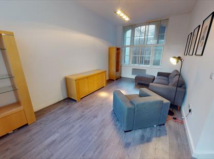 3 Bed Flat, Old Hall Street, L3