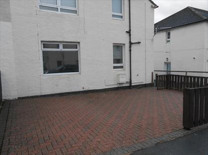 2 Bed Flat, Gray Street, KA18
