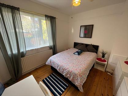Room in a Shared House, Buckhold Road, SW18