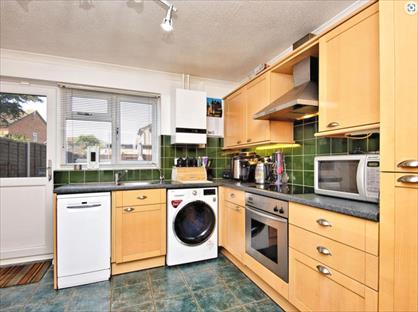 2 Bed Terraced House, Havenside, SS3