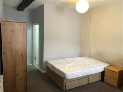 Room in a Shared House, Fore Street, BA14