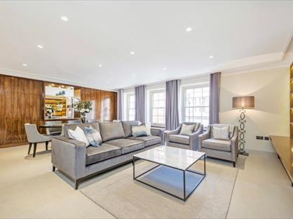 2 Bed Flat, Balfour Place, W1K