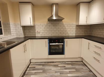 2 Bed Flat, The Barrel, DY10