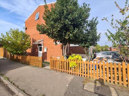 5 Bed Semi-Detached House, Alexandra Road, E17