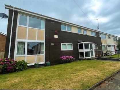 2 Bed Flat, Lostock Gardens, FY4