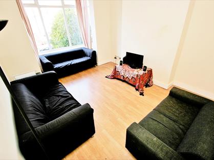 6 Bed Terraced House, Royal Park Avenue, LS6